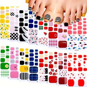 🦶🏽2/$8 Cute black, grey, white plaid toe nail wraps